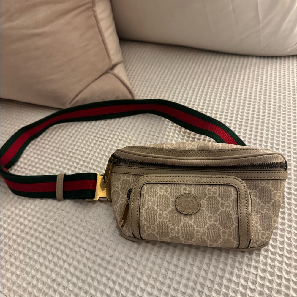Gucci Ophidia Belt Bag - beige and white GG Supreme